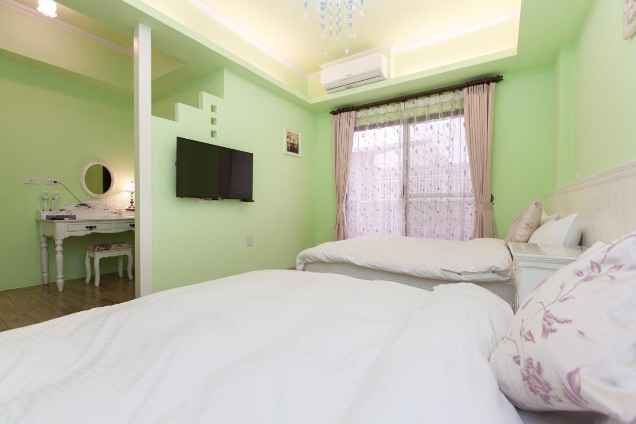Iris Guest House Hualien City Exterior photo